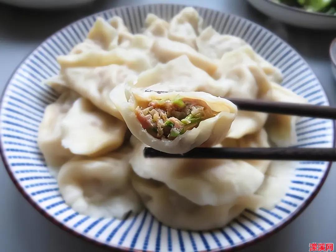 饺子2.jpg 饺子2.jpg