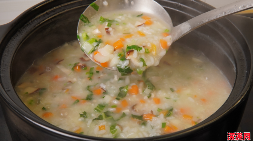 详细阅读:蔬菜粥的家常做法,大人孩子爱上了这碗蔬菜粥 蔬菜粥的家常做法,大人孩子爱上了这碗蔬菜粥