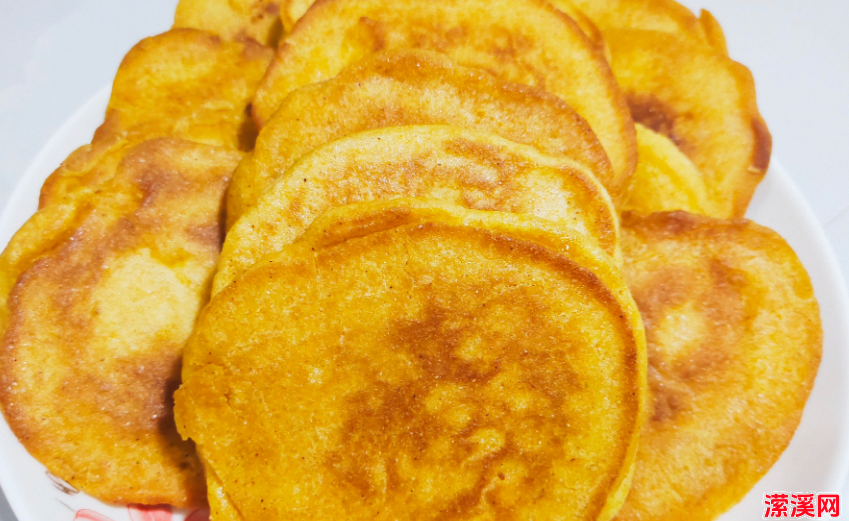 详细阅读:电饼铛贴饼子的家常做法大全,电饼铛烙怎么做出馋人贴饼子 电饼铛贴饼子的家常做法大全,电饼铛烙怎么做出馋人贴饼子