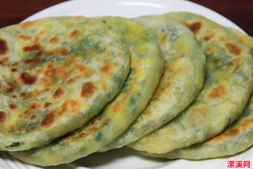 详细阅读:韭菜馅饼的做法大全,手把手教你韭菜馅饼的新做法 韭菜馅饼的做法大全,手把手教你韭菜馅饼的新做法