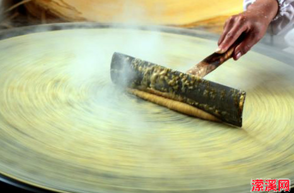 详细阅读:摊煎饼的做法大全,手把手教你摊煎饼的做法 摊煎饼的做法大全,手把手教你摊煎饼的做法