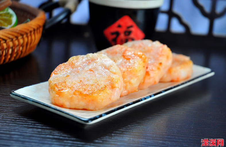 详细阅读:鲜虾饼的家常做法,土豆鲜虾饼这样做隔壁小孩都馋哭了 鲜虾饼的家常做法,土豆鲜虾饼这样做隔壁小孩都馋哭了