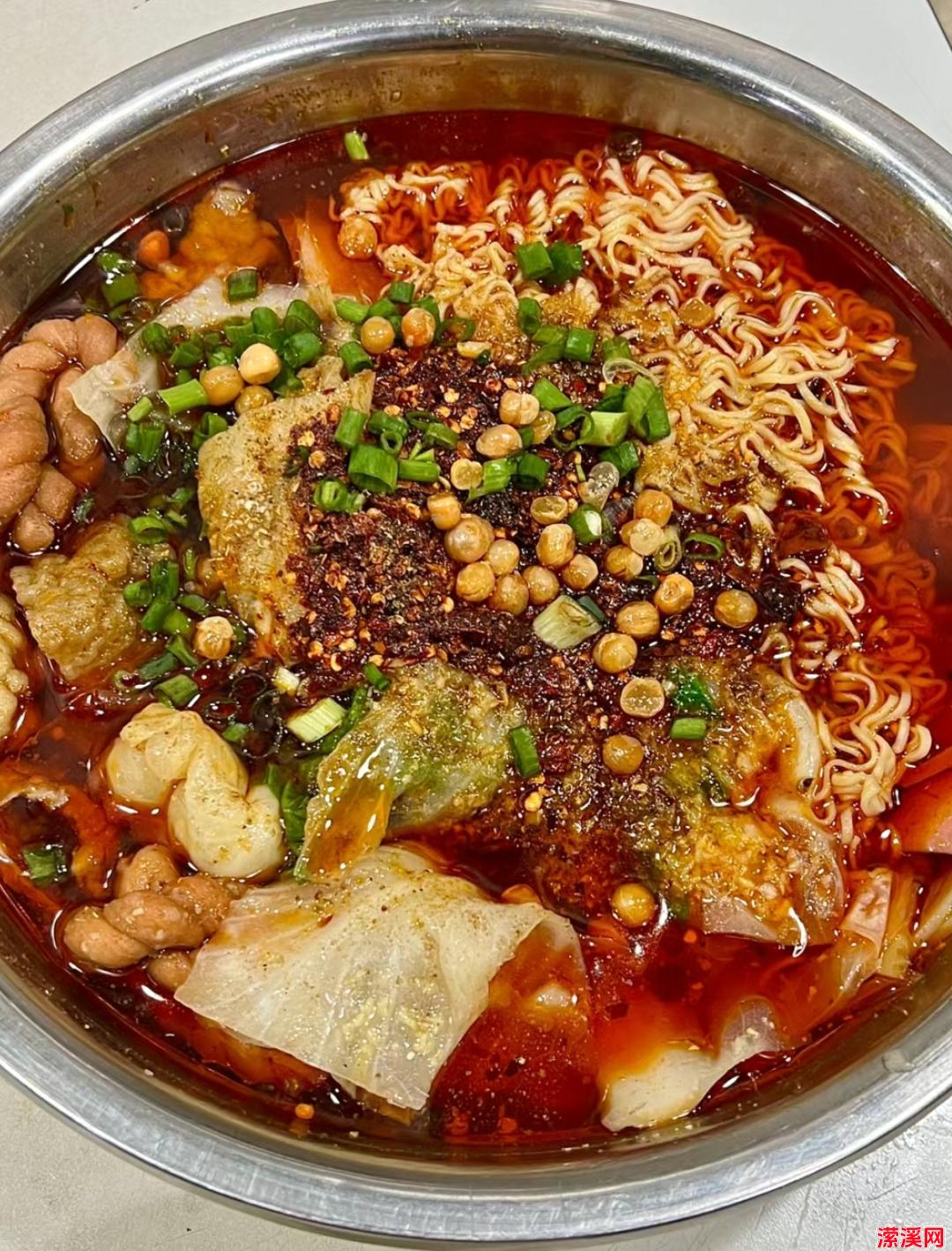 详细阅读:重庆美食:麻辣烫,辣中带鲜的火锅式小吃 重庆美食:麻辣烫,辣中带鲜的火锅式小吃