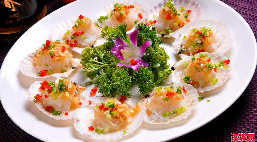 详细阅读:蒜茸粉丝蒸扇贝别直接上锅蒸,多做这1步,扇贝肉鲜嫩不回缩 蒜茸粉丝蒸扇贝别直接上锅蒸,多做这1步,扇贝肉鲜嫩不回缩