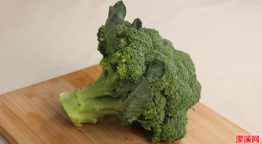 详细阅读:小朋友不吃西兰花?来看这招真管用。 小朋友不吃西兰花?来看这招真管用。