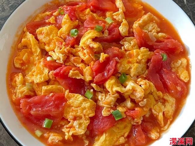 详细阅读:不要再用番茄炒鸡蛋了,试试和它搭配,既开胃又营养,孩子吃最好 不要再用番茄炒鸡蛋了,试试和它搭配,既开胃又营养,孩子吃最好
