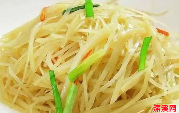 醋溜土豆丝醋要这样放才对，随便一炒，脆爽美味，口感绝佳