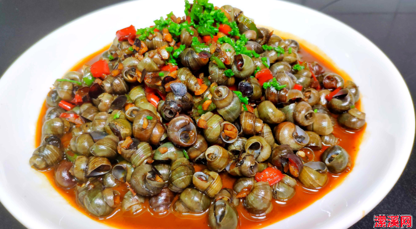 大厨分享辣炒螺丝做法，香辣无腥味，无泥味，吸得很过瘾