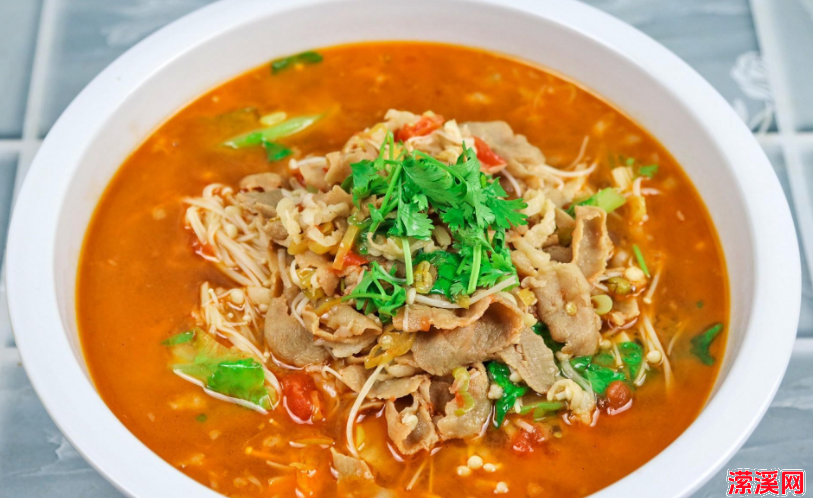 详细阅读:冬天暖身少不了吃羊肉,酸辣做法滋补暖身又下饭 冬天暖身少不了吃羊肉,酸辣做法滋补暖身又下饭