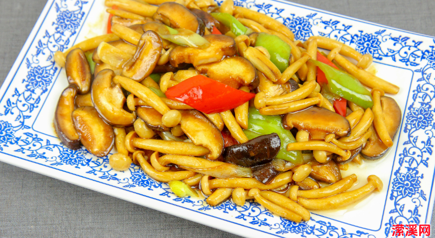 饭店大厨教你做蚝油鲜菌菇，味道极香，5块钱就能炒一大盘