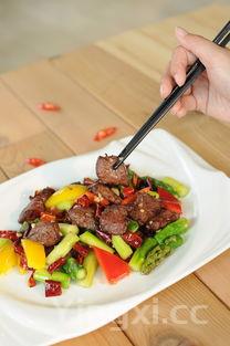 新鲜牛肉怎样做法好吃 牛肉可以怎么做新鲜牛肉的做法怎么做好吃