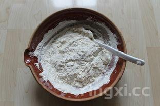 腊肉粽子的做法步骤（腊肉粽子馅的最佳做法视频）