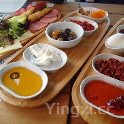 馄饨的家常做法,手把手教你做馅香皮薄的小馄饨