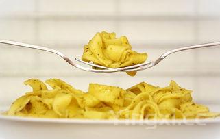 全麦面粉怎么做面条,面粉怎么做面条