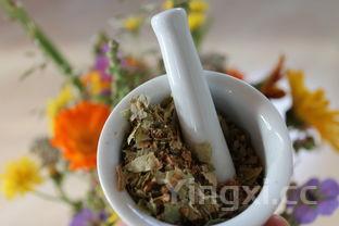 药用木瓜的正确吃法可以用蜂蜜，药用木瓜的正确吃法