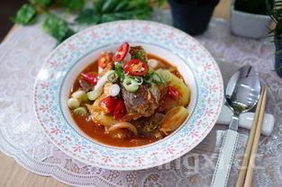 大鱿鱼怎么做不酸又好吃？（如何炒鱿鱼好吃又简单）