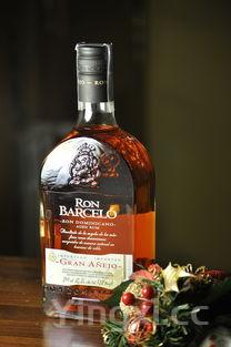 八杯白酒究竟是何种酒类,引发好奇与探寻欲望