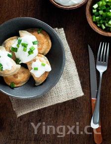 鲜嫩虾仁搭配丝滑豆腐，经典美味轻松上桌