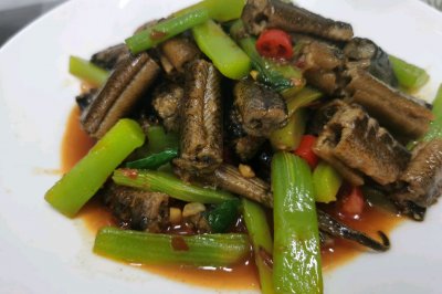 清蒸青鳝的做法视频,清蒸青鳝的做法