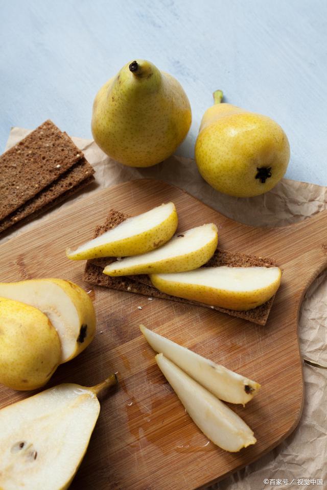 冰糖雪梨的功效与禁忌是什么,冰糖雪梨的功效与禁忌